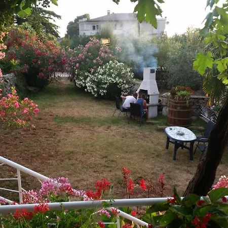 Sabina I Grapes アパート *