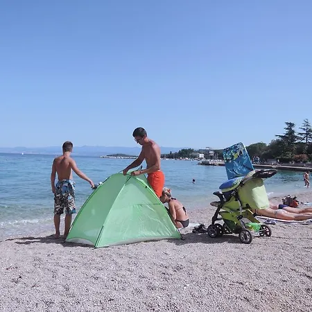 Sabina I Grapes Apartmán *