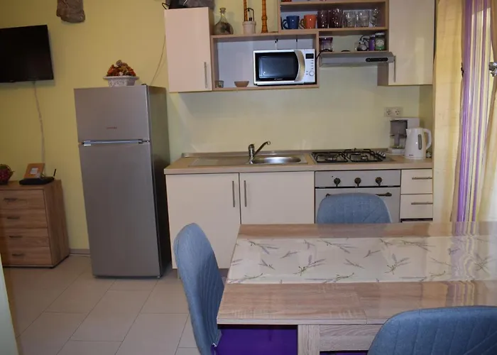 Sabina I Grapes Appartement *